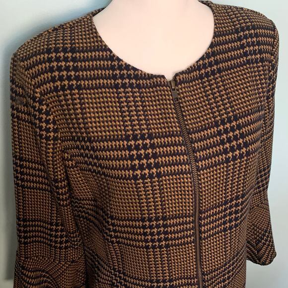 Cabi Fall 2020 Flounce Jacket 3902 Tartan Style Plaid Size Small. - Picture 4 of 10